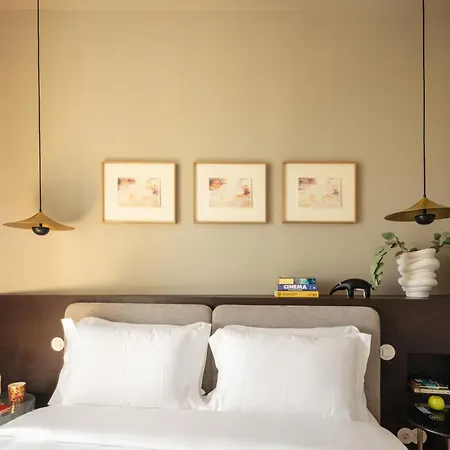 Dare River Hotel